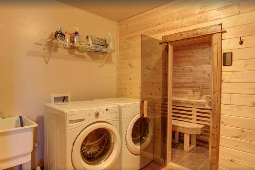 Fox Den Lodge Уест Йелоустоун Екстериор снимка