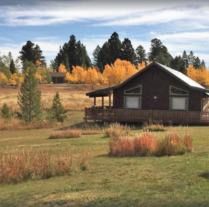Fox Den Lodge Уест Йелоустоун Екстериор снимка